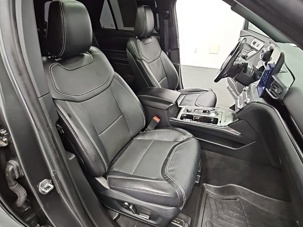 Used 2020 Ford Explorer ST w/ ST Street Pack image 42
