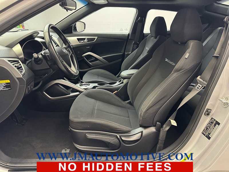 Used 2017 Hyundai Veloster Value Edition image 13