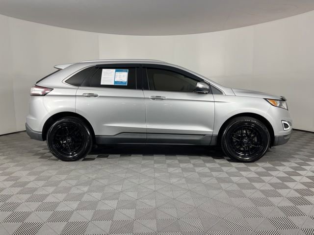 Used 2015 Ford Edge Titanium image 11