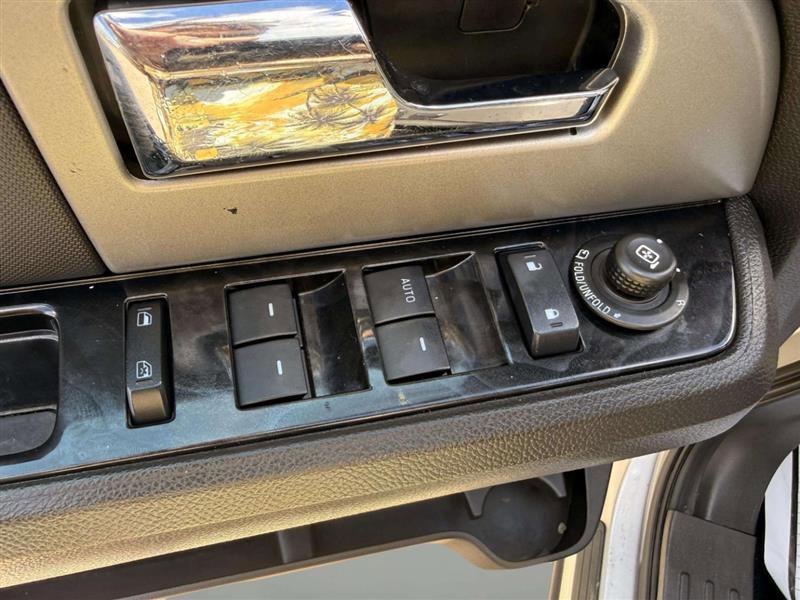 Used 2012 Ford Expedition EL Limited image 29