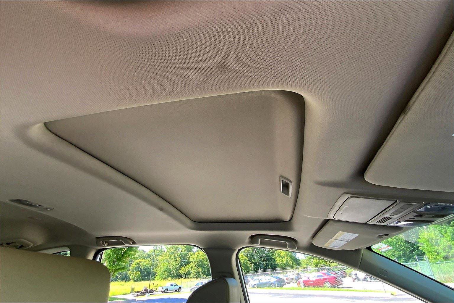 Used 2022 Honda CR-V Touring image 21