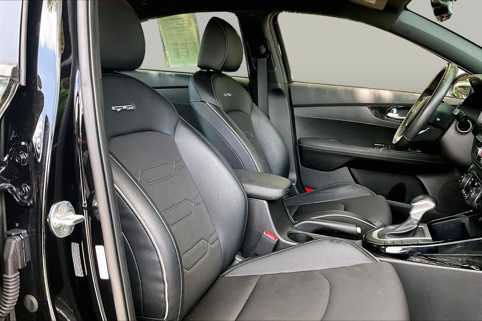 Used 2023 Kia Forte GT-Line FWD image 9