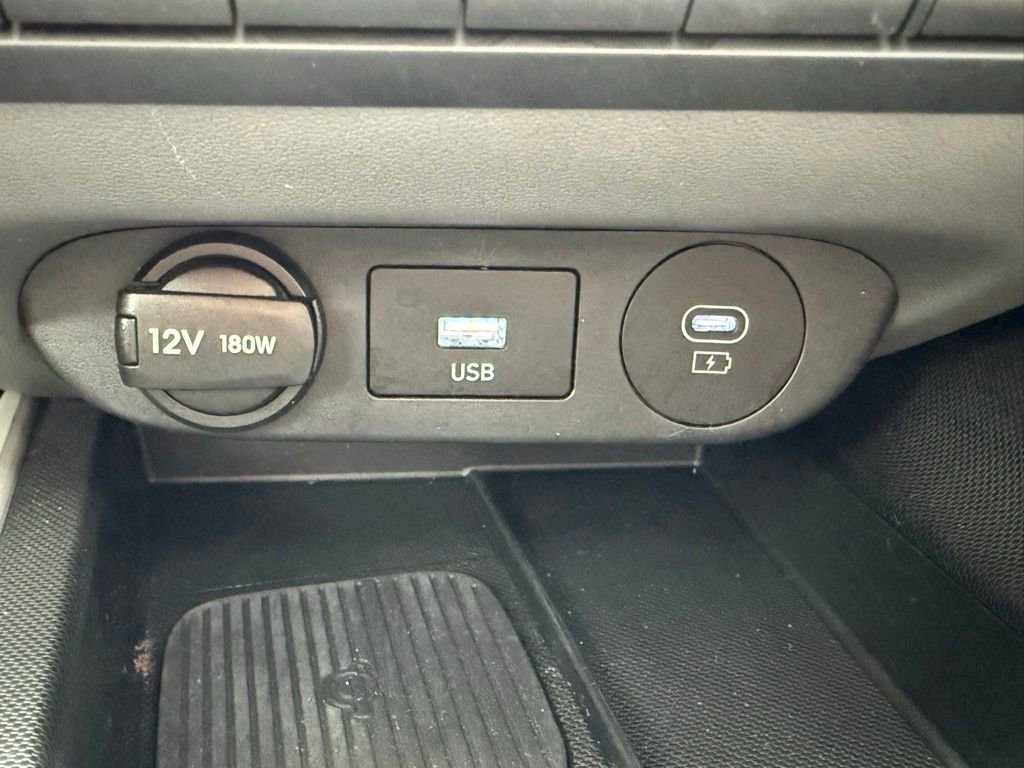 Certified 2024 Hyundai Elantra SEL w/ Convenience Package FWD image 26