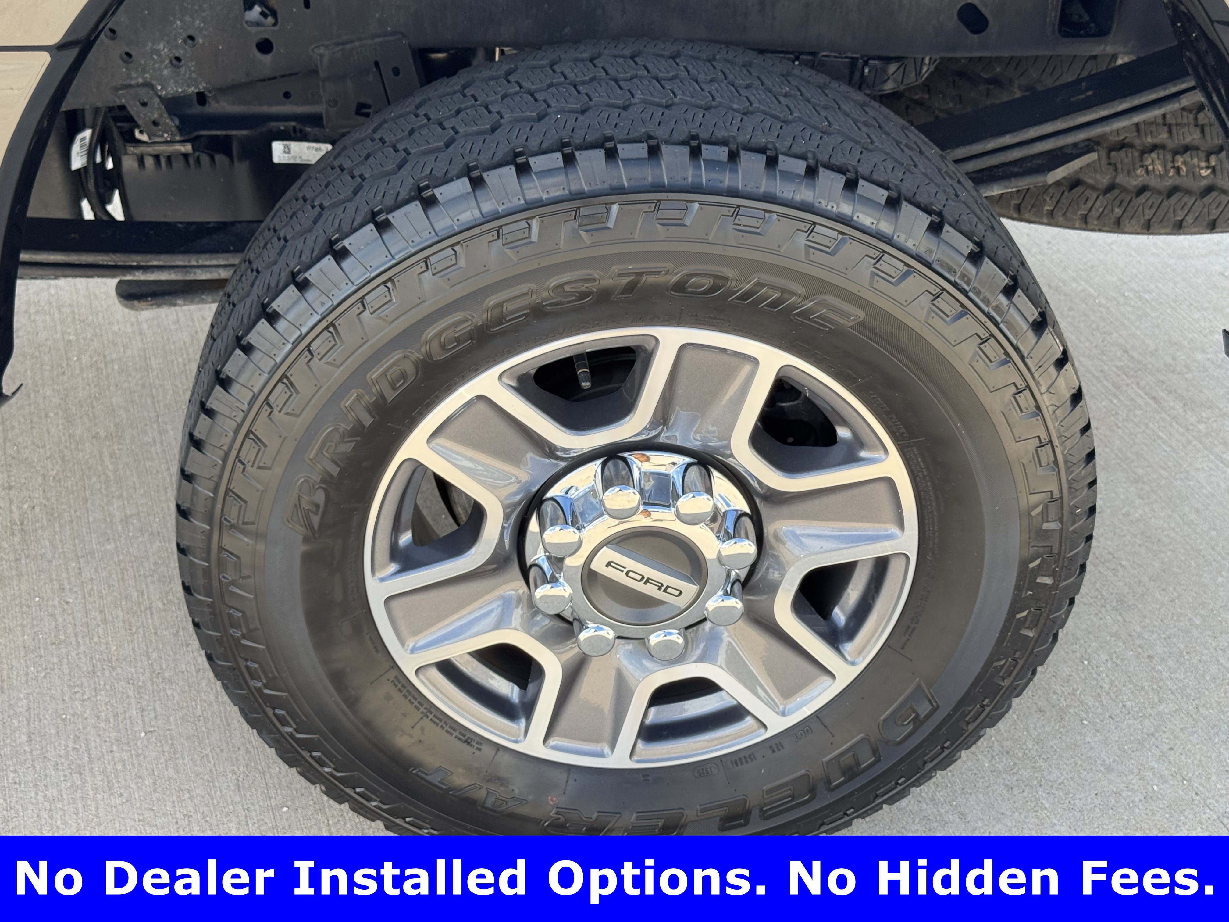 Used 2025 Ford F250 Lariat AWD/4WD image 9