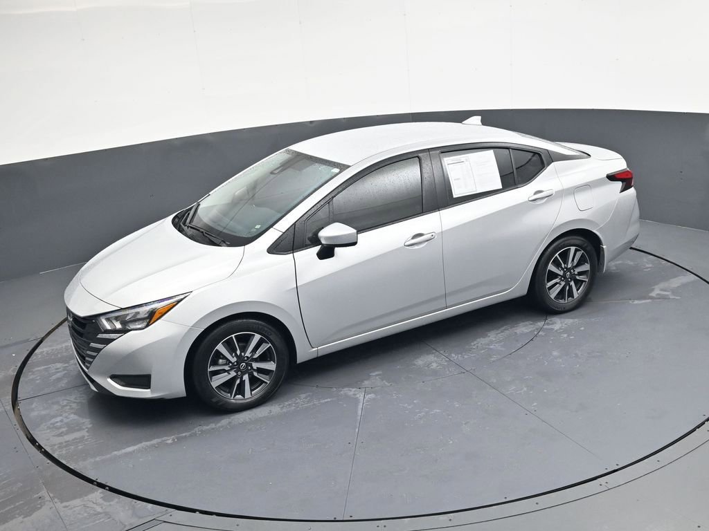 Used 2025 Nissan Versa SV w/ Trunk Package image 21