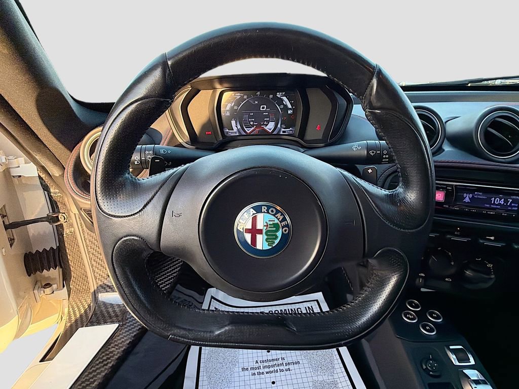 Used 2016 Alfa Romeo 4C Coupe w/ Convenience Group - Coupe image 28