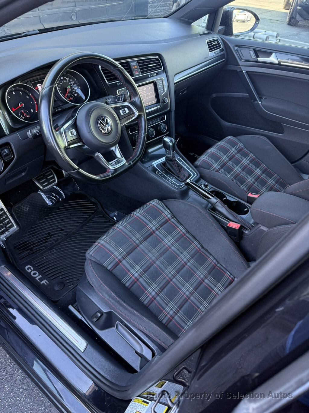 Used 2015 Volkswagen GTI S w/ Lighting Package (SEL) FWD image 18