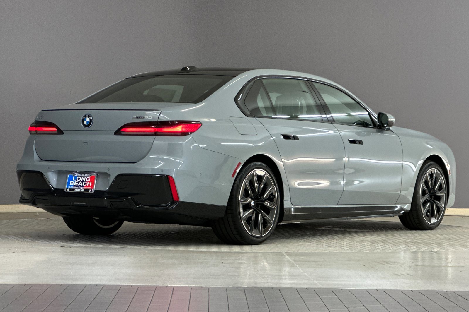 New 2026 BMW i7 eDrive50 w/ Executive Package image 8