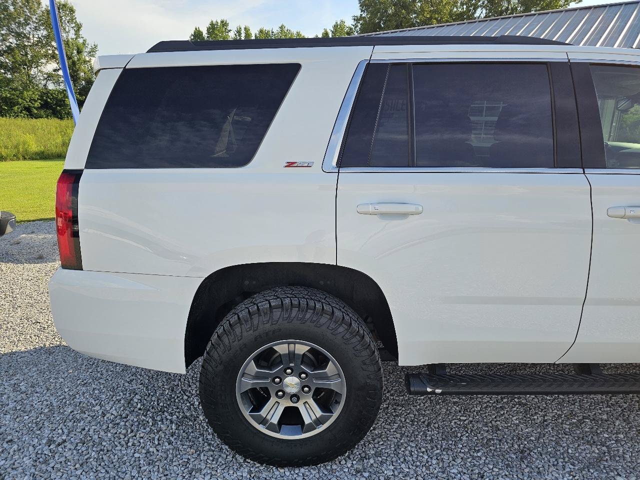 Used 2018 Chevrolet Tahoe LT w/ Luxury Package AWD/4WD image 11