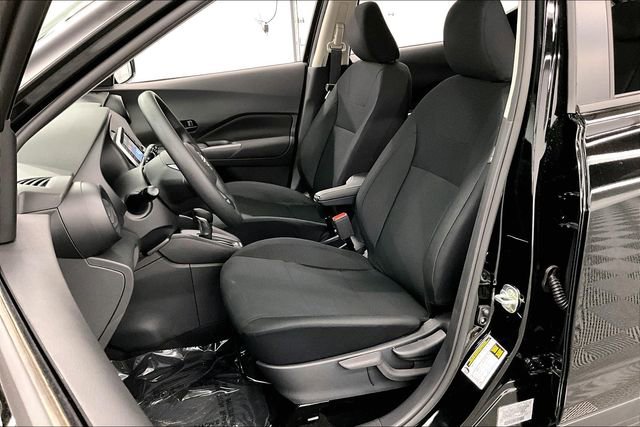 New 2025 Nissan Kicks Play S image 10