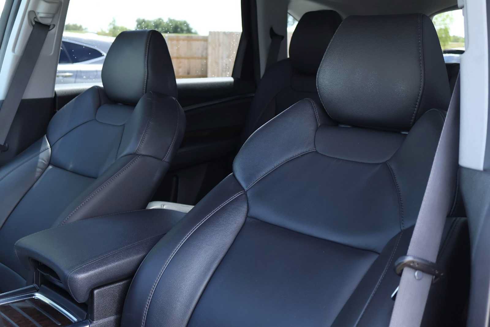 Used 2018 Acura MDX w/ Technology Package FWD image 11