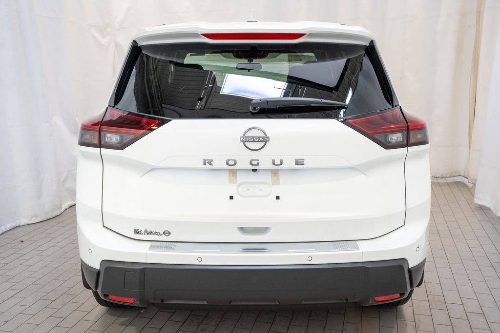 New 2026 Nissan Rogue SV image 5