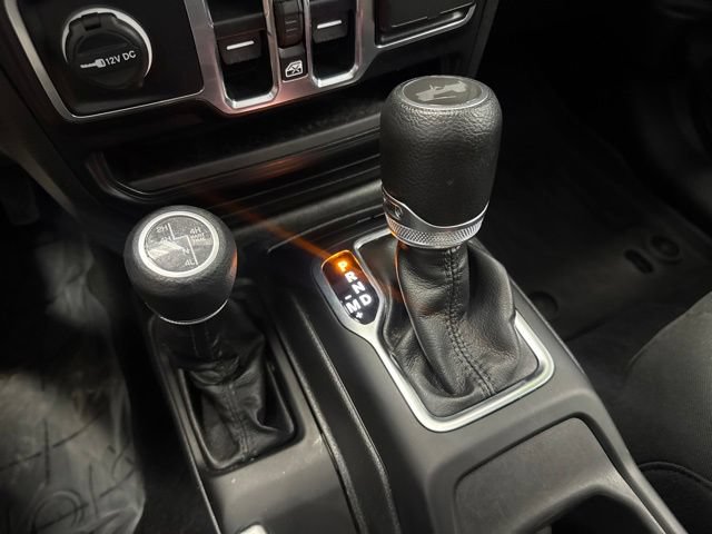 Used 2023 Jeep Wrangler Unlimited w/ Cold Weather Group AWD/4WD image 42