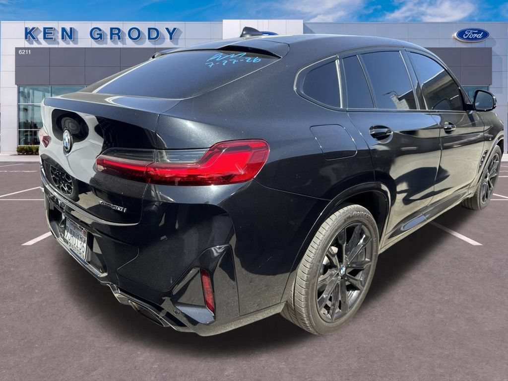 Used 2024 BMW X4 xDrive30i w/ M Sport Package AWD/4WD image 4