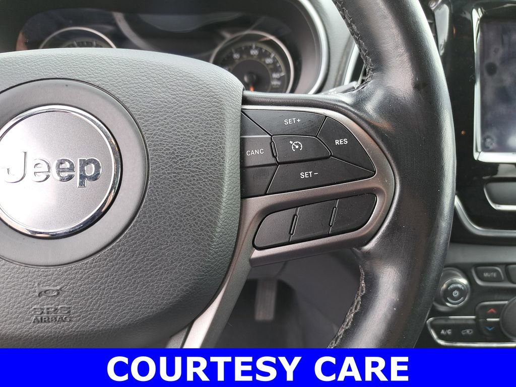 Used 2020 Jeep Cherokee Limited AWD/4WD image 18