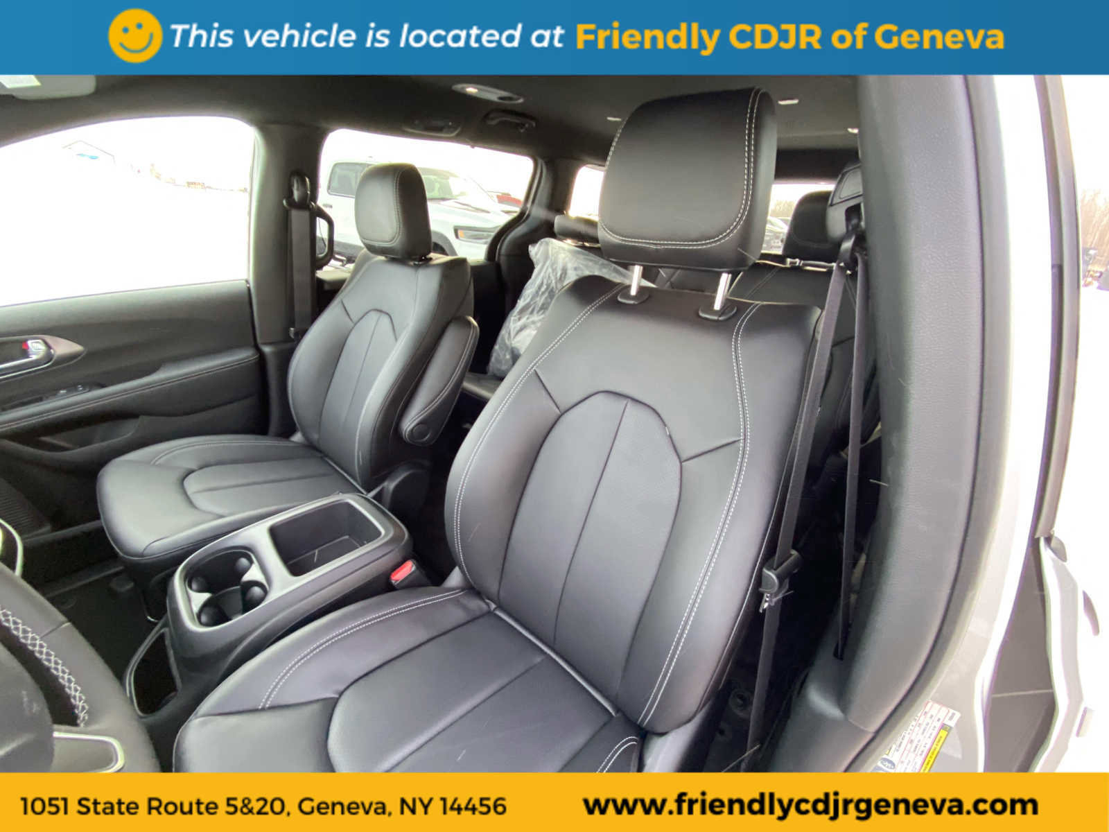 New 2026 Chrysler Pacifica Select image 9