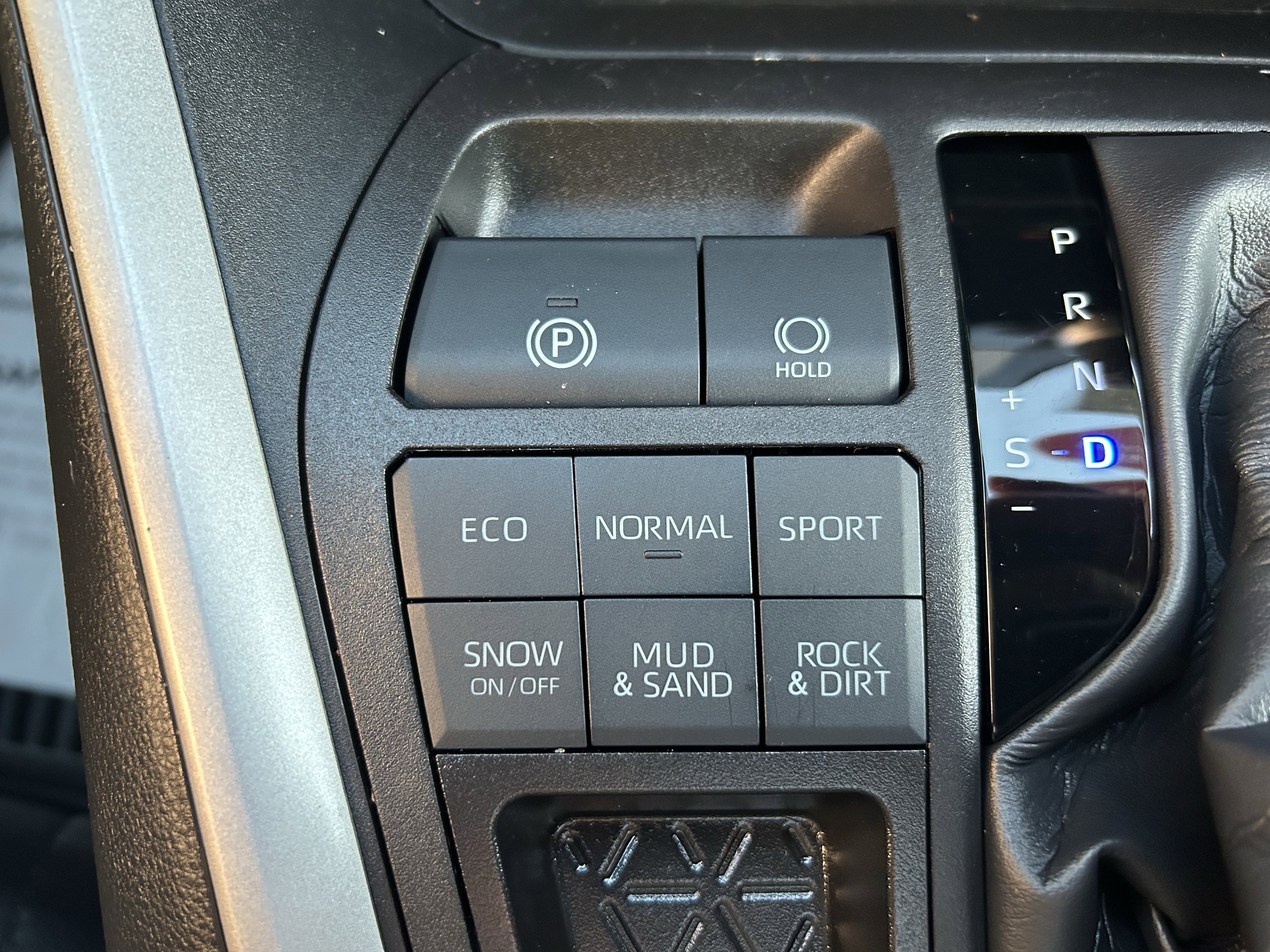 Certified 2023 Toyota RAV4 XLE Premium image 34