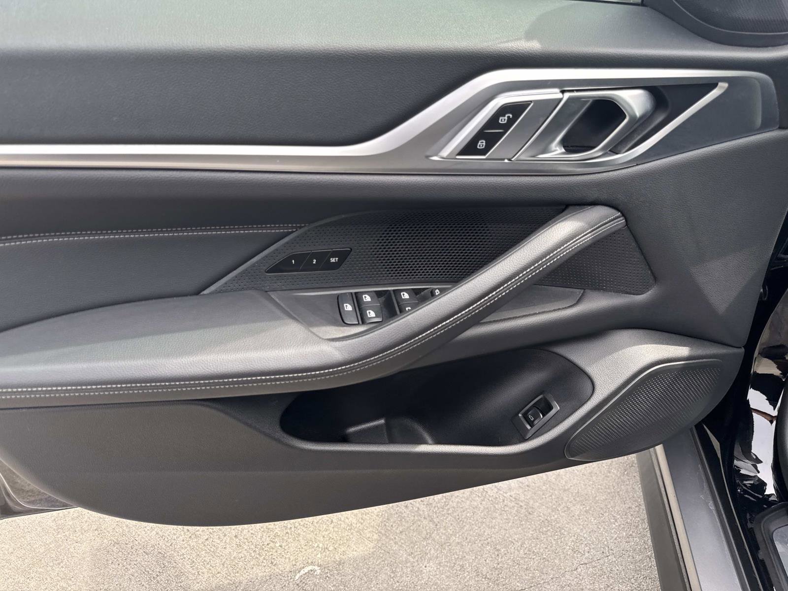 Used 2023 BMW i4 eDrive35 w/ Premium Package RWD image 11