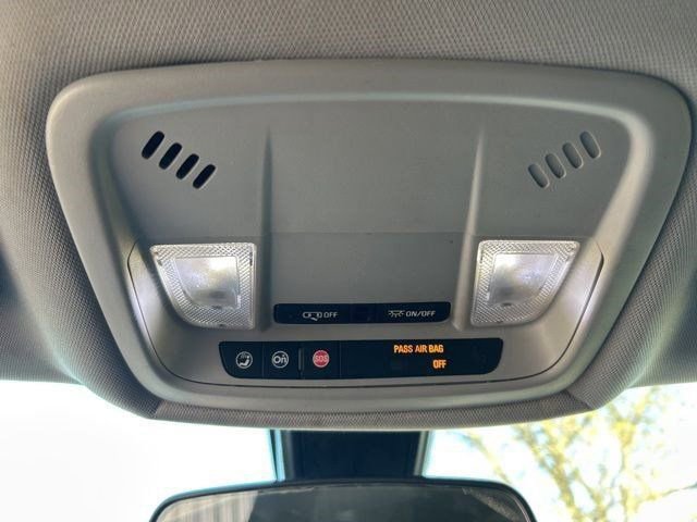 Used 2018 Chevrolet Malibu LT image 21