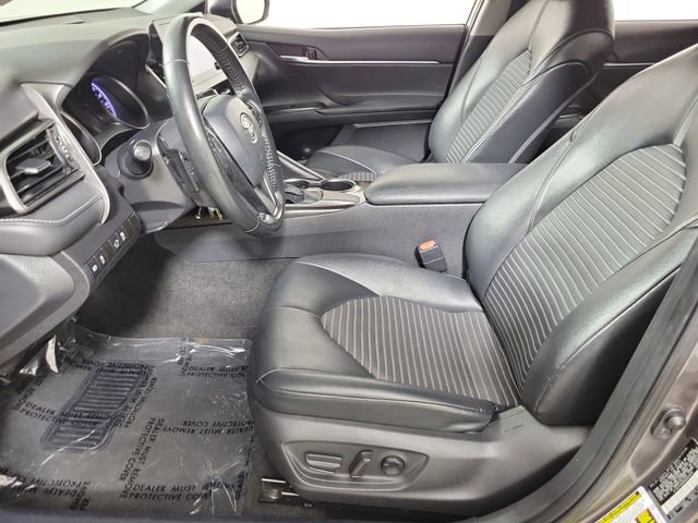 Used 2021 Toyota Camry SE FWD image 19