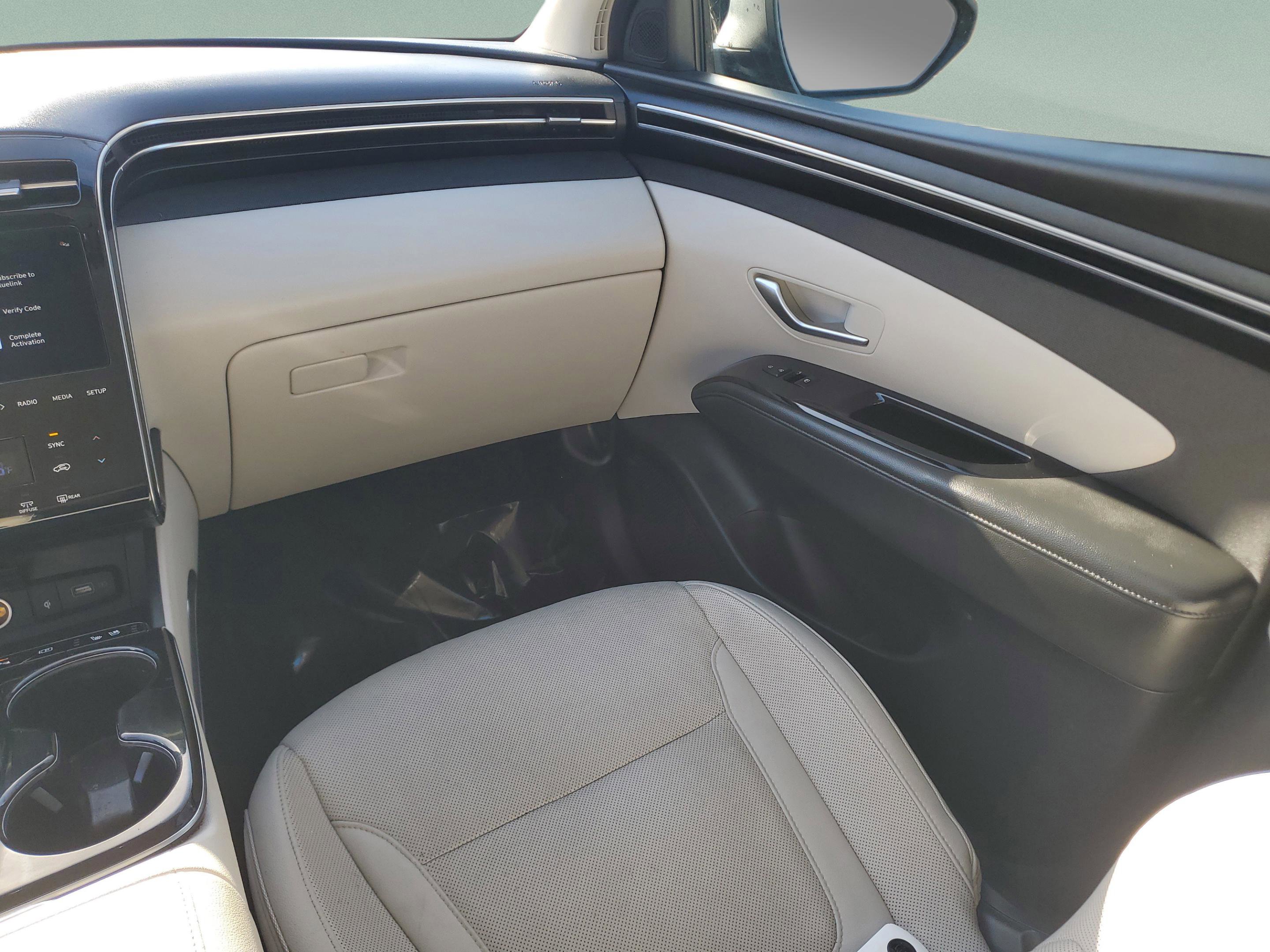 Used 2023 Hyundai Tucson Limited image 15