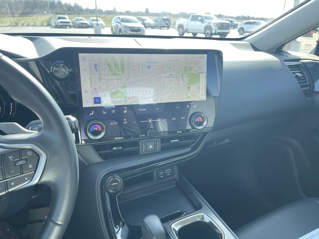Used 2025 Lexus NX 250 FWD w/ Accessory Package (Z2) image 25