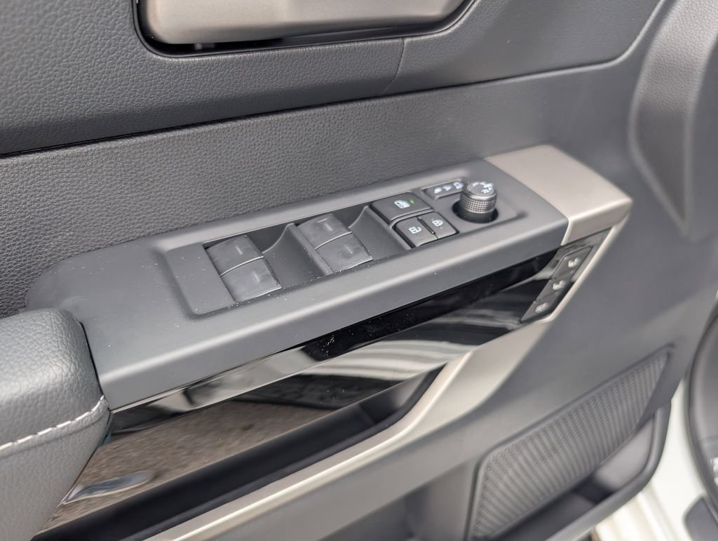 New 2026 Toyota Tundra Limited AWD/4WD image 7