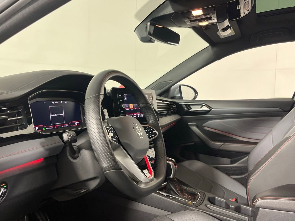 Used 2025 Volkswagen Jetta GLI Autobahn image 22