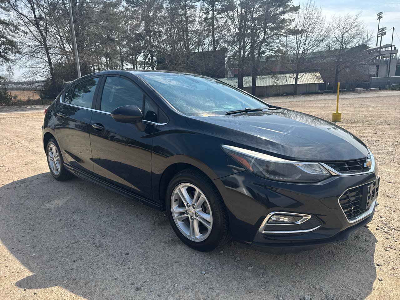 Used 2017 Chevrolet Cruze LT w/ RS Package image 4