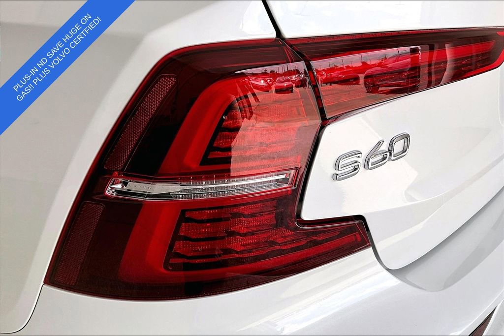 Certified 2025 Volvo S60 T8 Plus AWD/4WD image 41