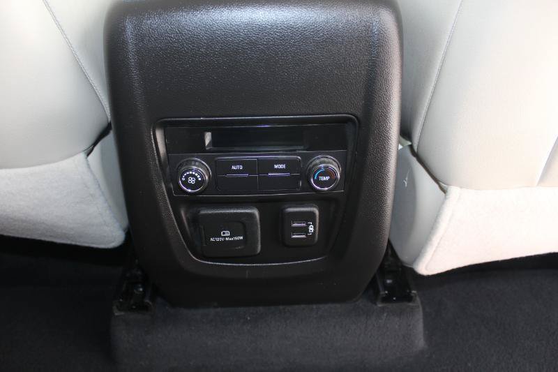 Used 2023 Buick Enclave Essence w/ Sound and Sites Package AWD/4WD image 21