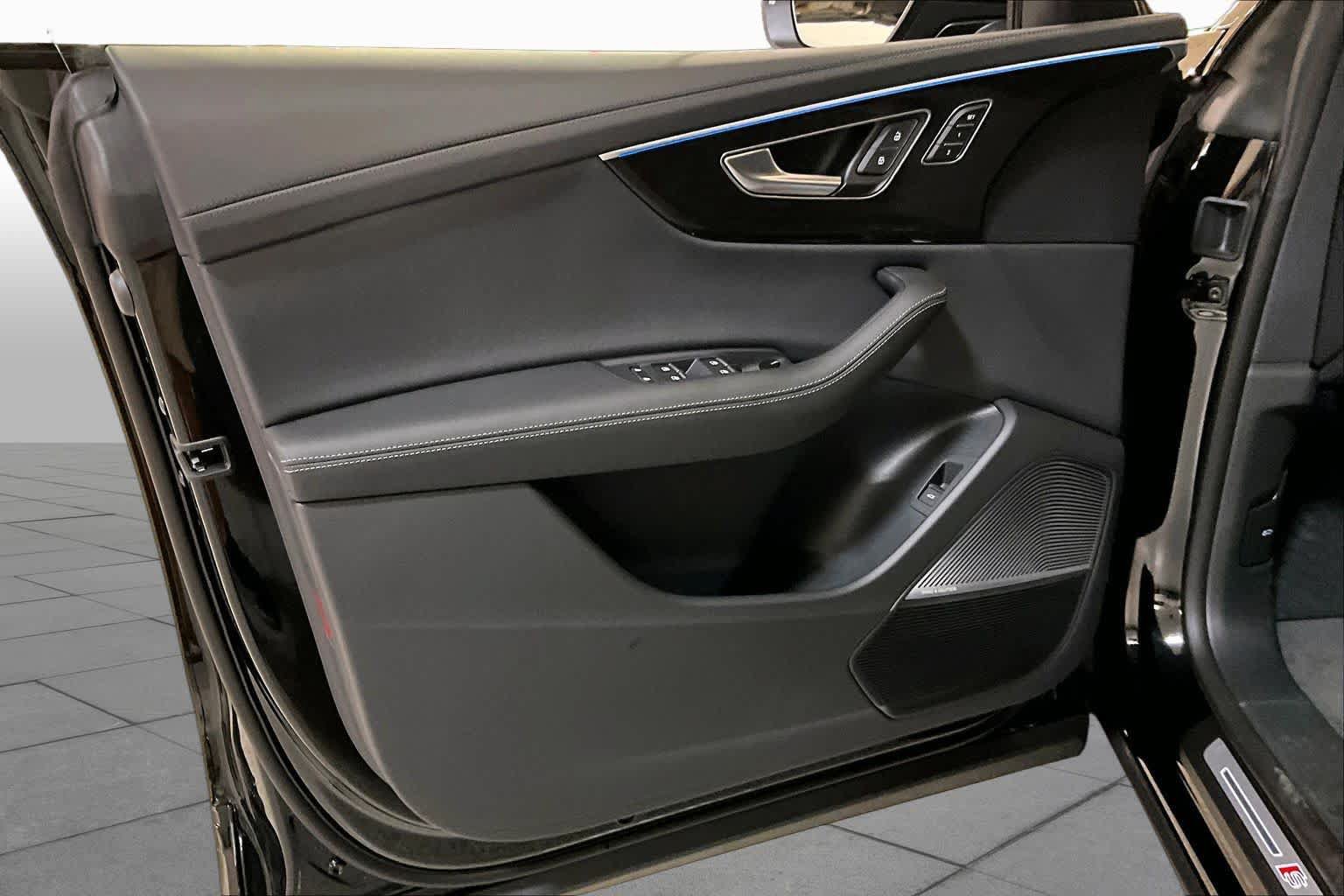 New 2027 Audi Q8 Prestige AWD/4WD image 10