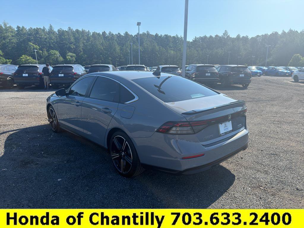 Used 2025 Honda Accord Sport image 5