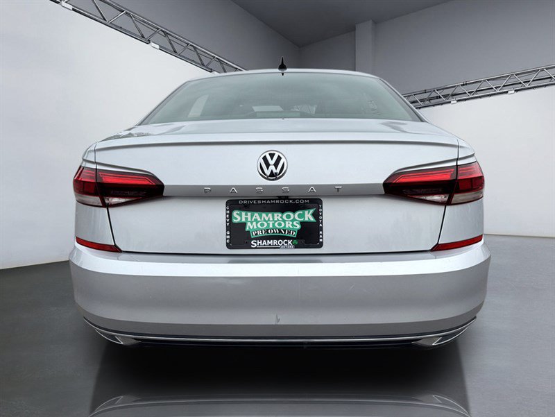 Used 2020 Volkswagen Passat 2.0T SE FWD image 6