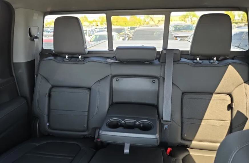 Used 2022 GMC Sierra 2500 Denali w/ Denali Ultimate Package AWD/4WD image 11