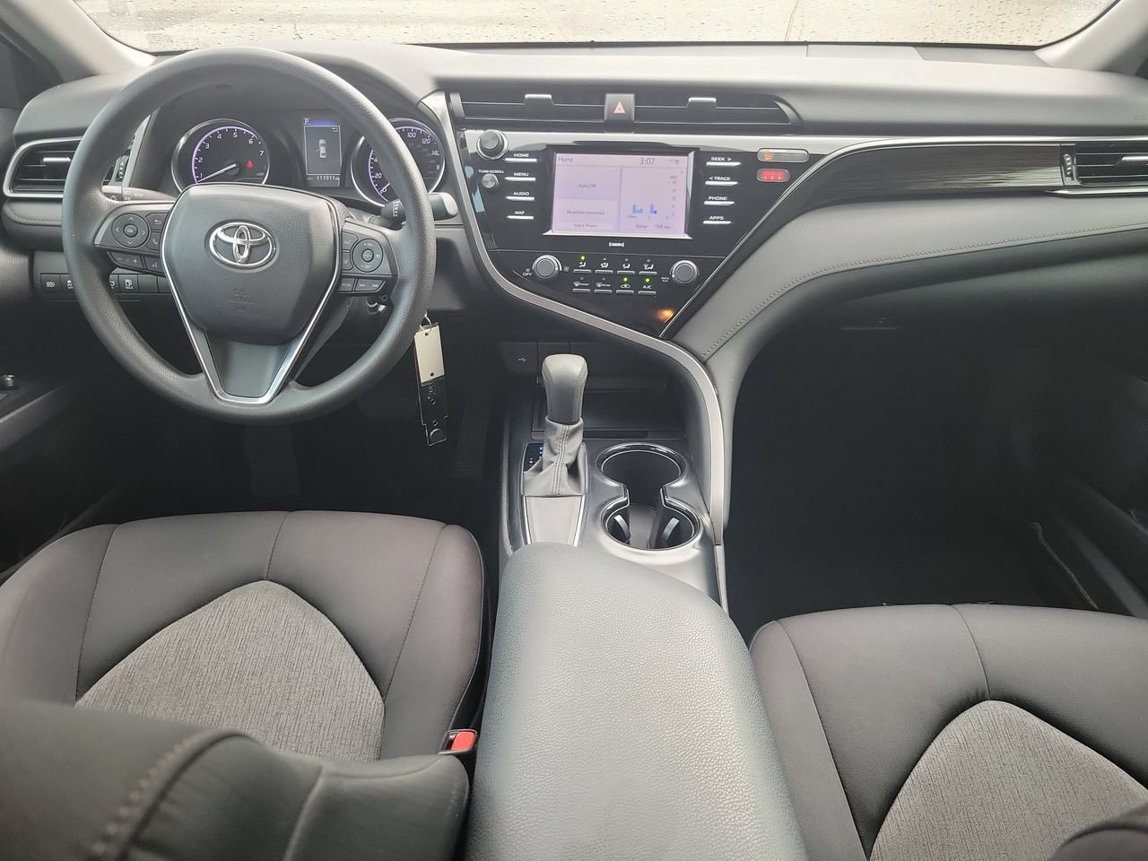 Used 2020 Toyota Camry LE FWD image 12