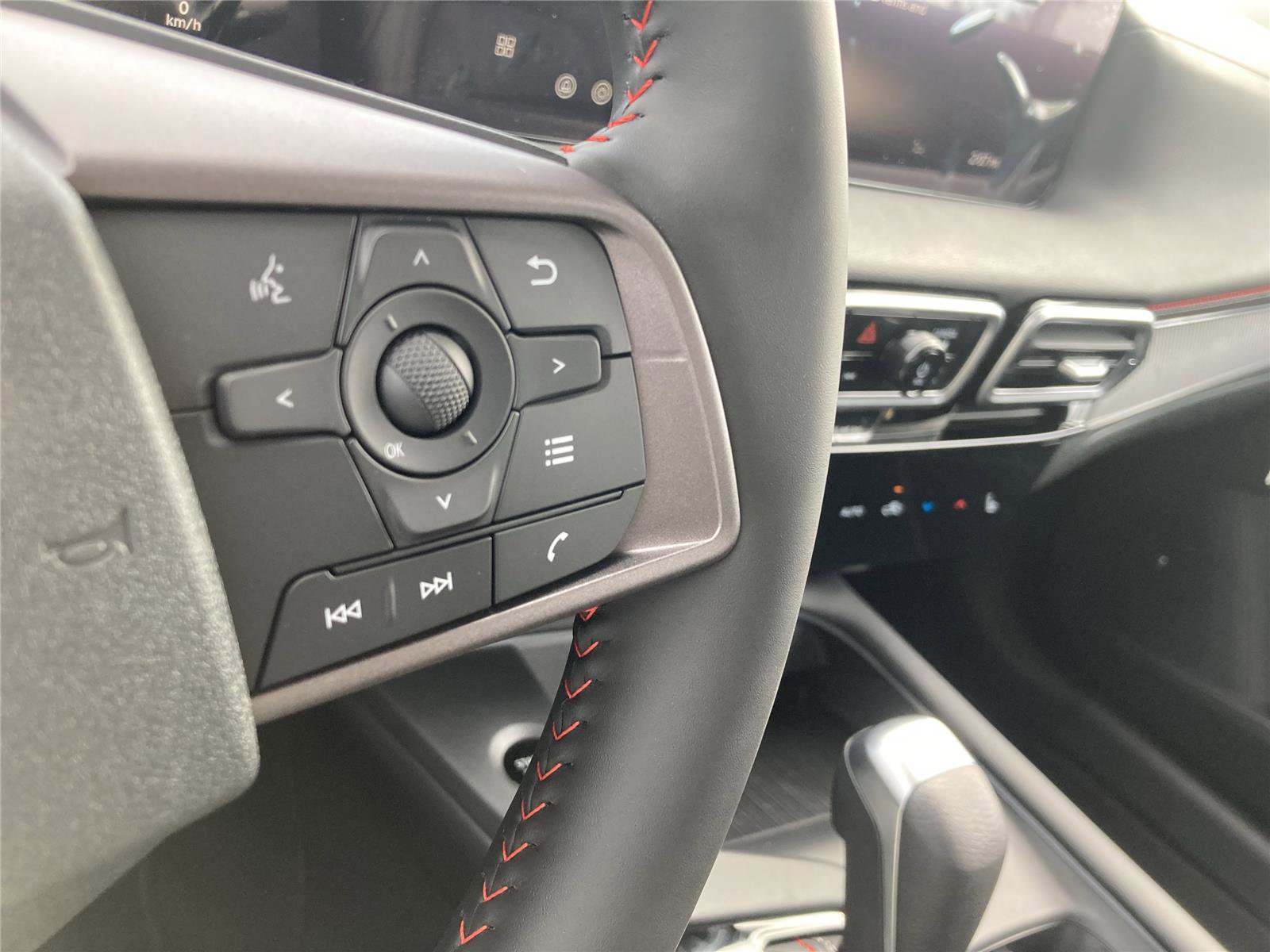 New 2026 Nissan Sentra SR w/ SR Premium Package image 19