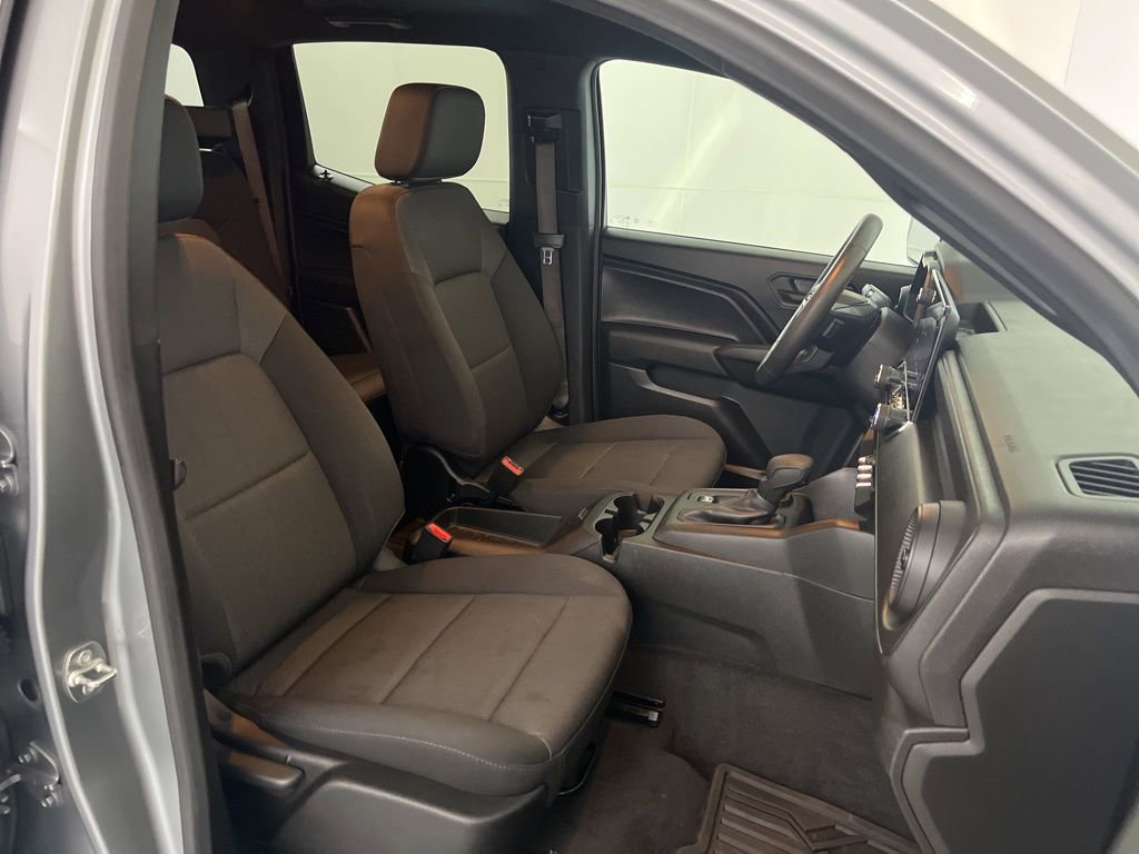 Used 2024 Chevrolet Colorado W/T image 20