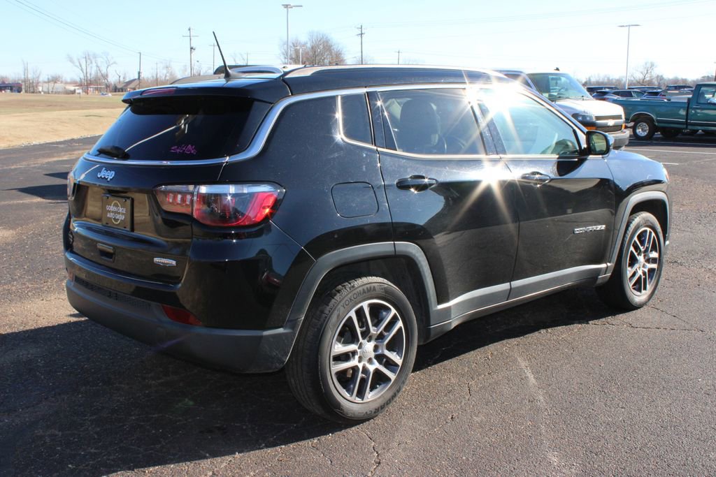 Used 2018 Jeep Compass Latitude w/ Popular Equipment Group image 9