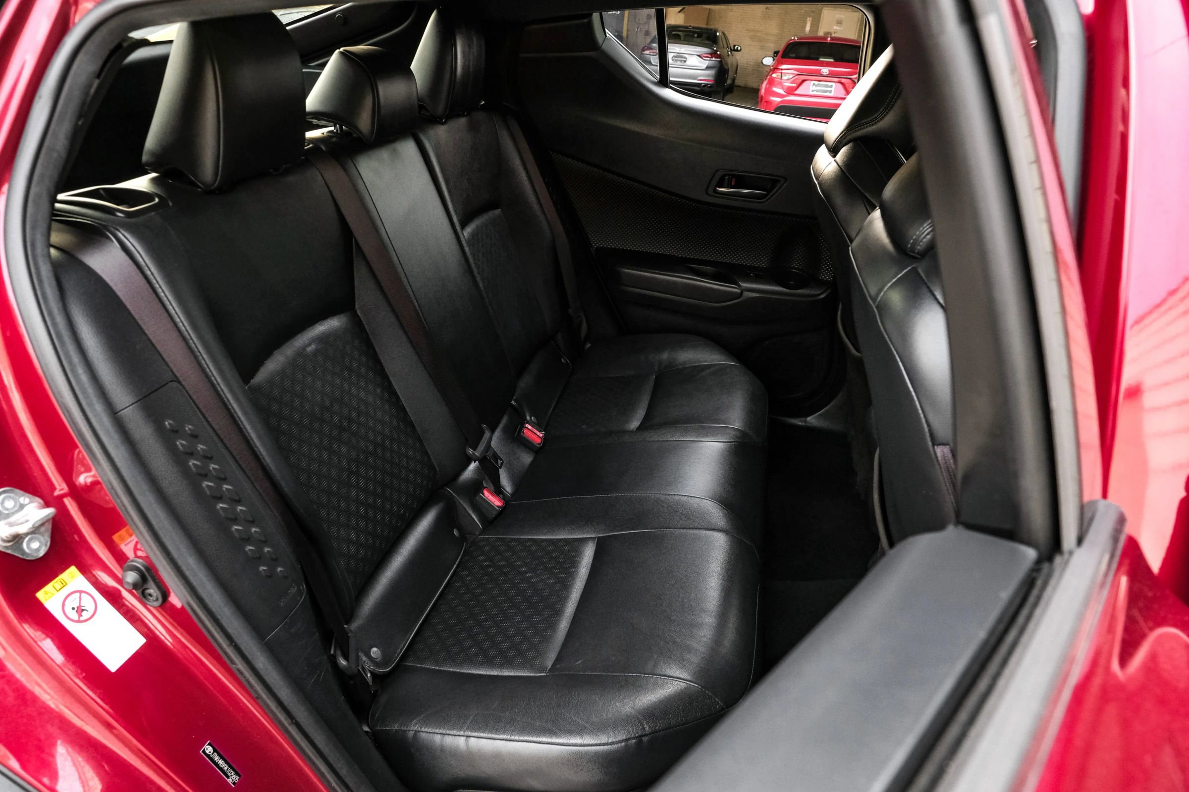 Used 2019 Toyota C-HR Limited image 34