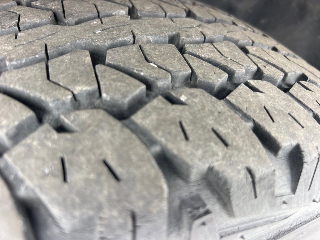 Used 2019 Jeep Cherokee Trailhawk w/ Cold Weather Group AWD/4WD image 41