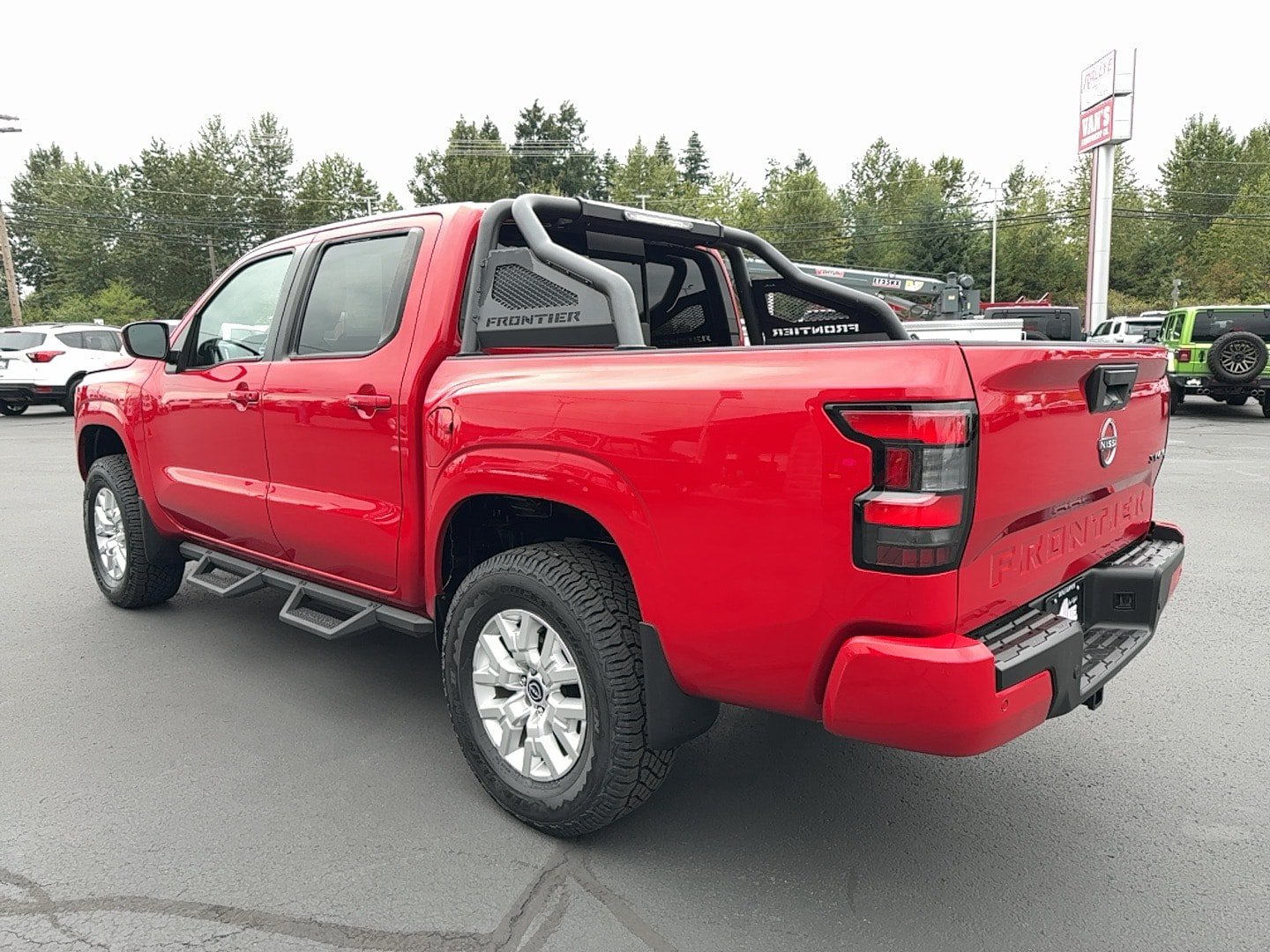 Used 2023 Nissan Frontier SV w/ SV Convenience Package AWD/4WD image 9