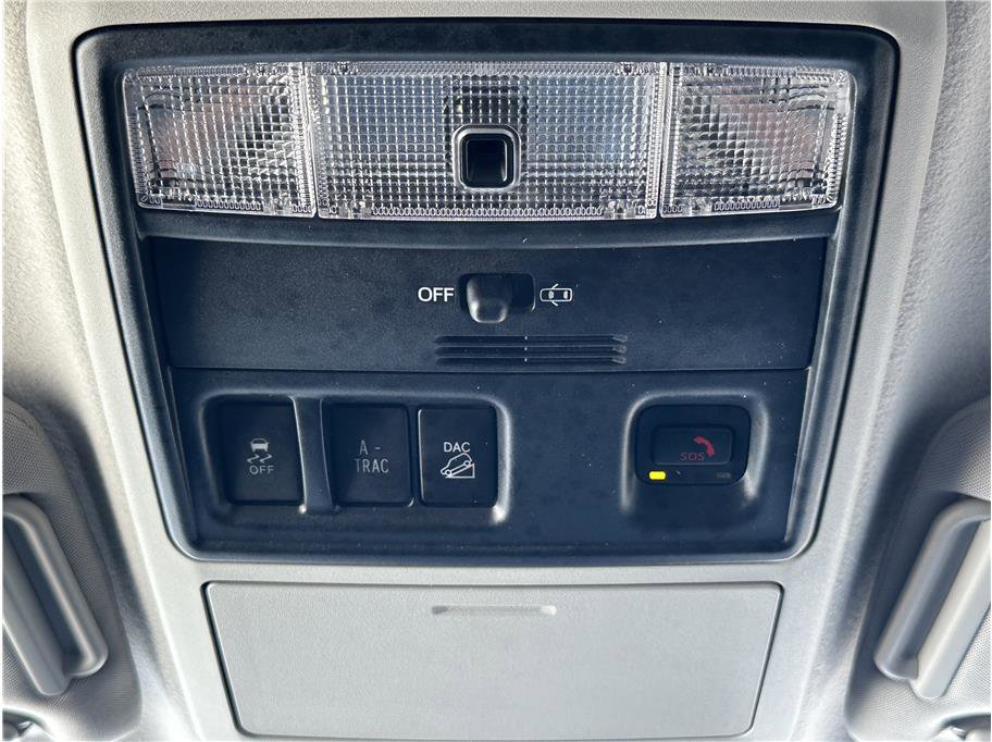 Used 2024 Toyota 4Runner SR5 AWD/4WD image 27