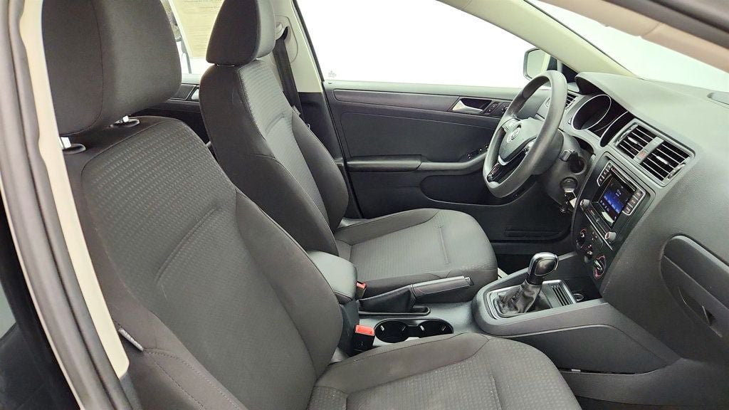 Used 2016 Volkswagen Jetta S FWD image 23