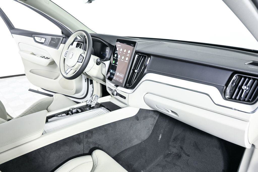 Used 2026 Volvo XC60 B5 Ultra w/ Protection Package Premier AWD/4WD image 24