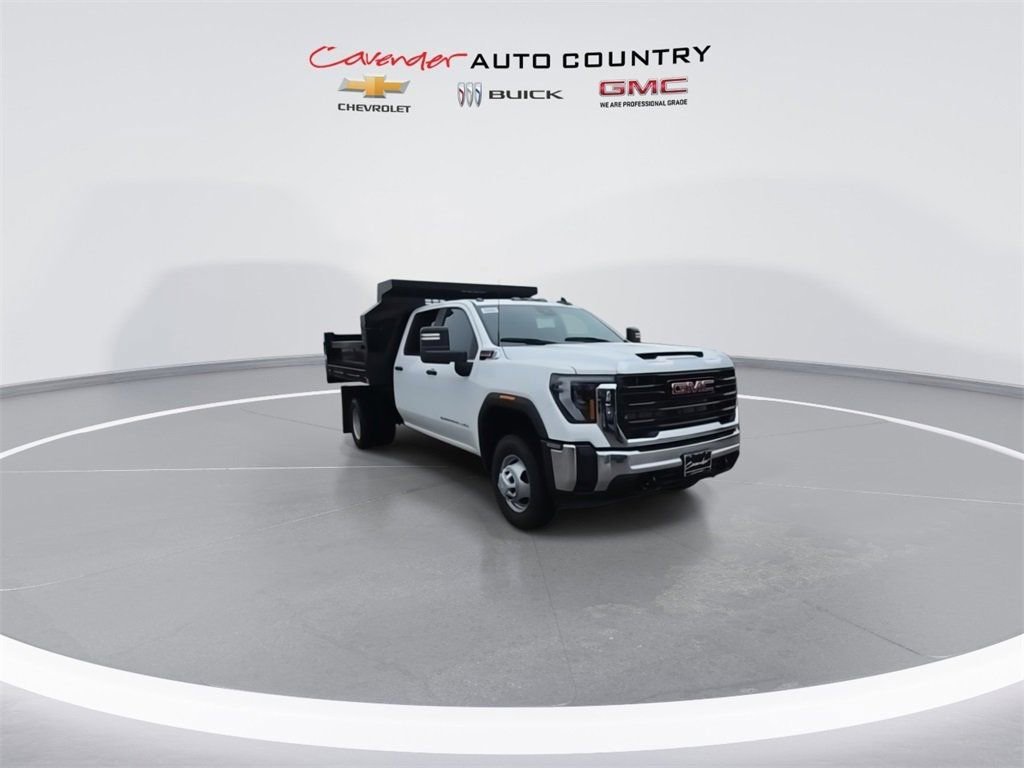 New 2025 GMC Sierra 3500 Pro w/ Convenience Package AWD/4WD image 2