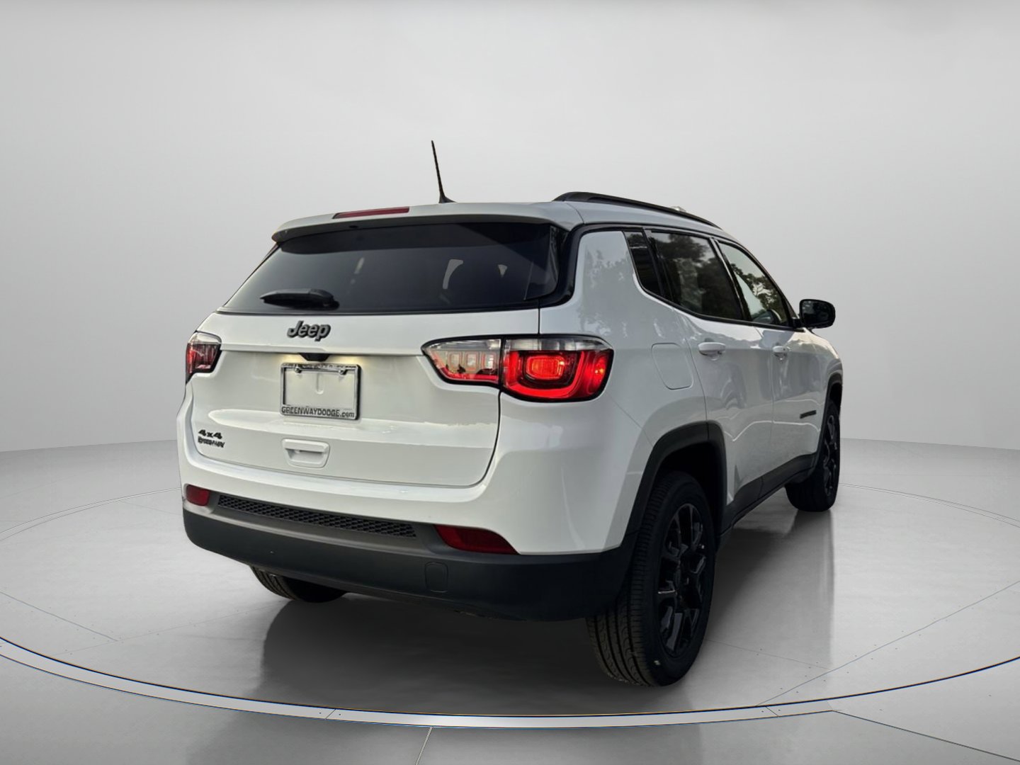 New 2026 Jeep Compass Latitude image 4