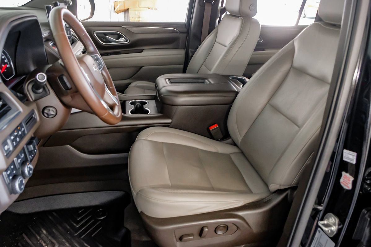 Used 2021 Chevrolet Suburban Z71 w/ Z71 Off-Road Package AWD/4WD image 29