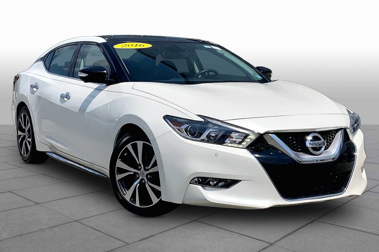 Used 2016 Nissan Maxima Platinum FWD image 2