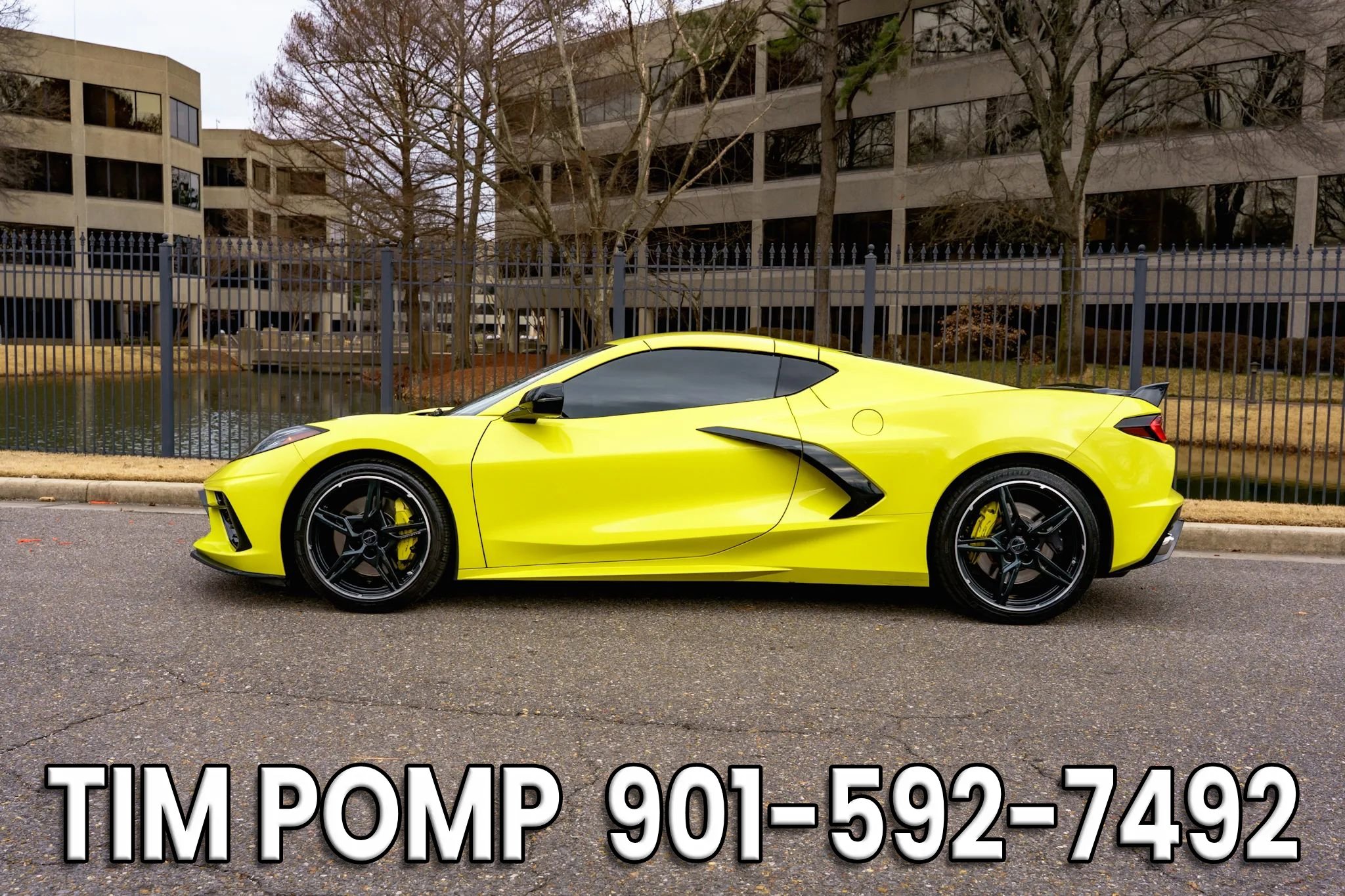 Used 2023 Chevrolet Corvette Stingray Coupe w/ Z51 Performance Package image 2